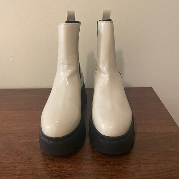 Open Edit White Lug Chelsea Boot - Picture 6 of 8